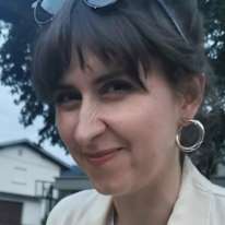 Photo of Laura