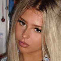 Photo of Lois-Renée