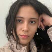 Photo of Elizabeth V