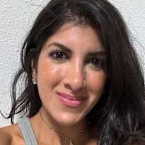 Photo of Dee