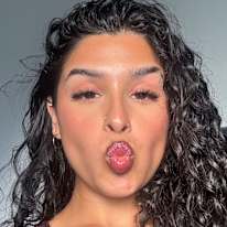 Photo of Ariana Farias