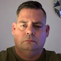 Photo of Simon Jones
