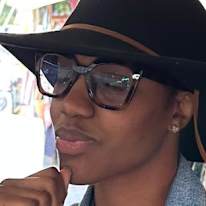 Photo of Rochelle Miller