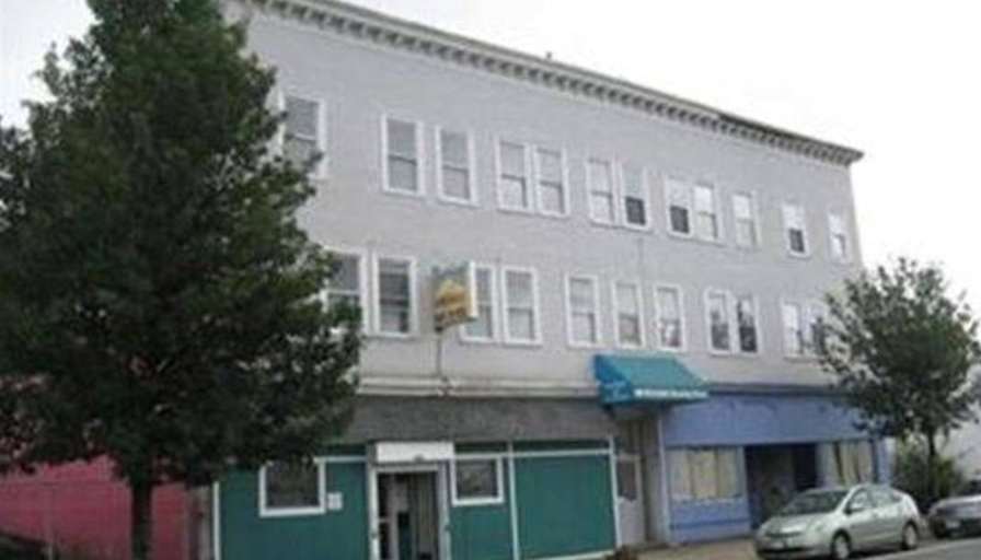private-room-to-rent-in-share-house-main-street-brockton