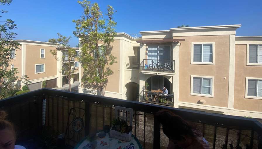Private room to rent in share house Las Palmas, Irvine, California