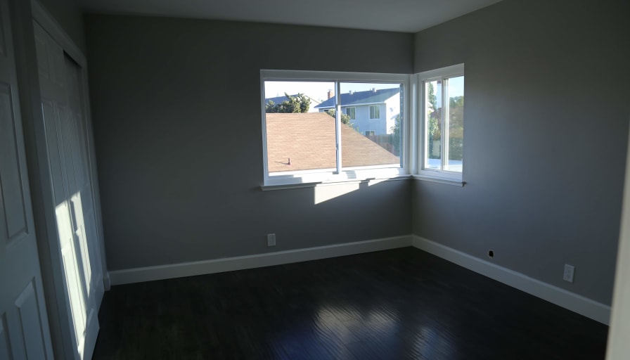 Private room to rent in share house | Arden Street, Lake Forest, California  92630 | I have an available room upstairs for rent. The house is at Lake  Forest Dr and Rockfield.